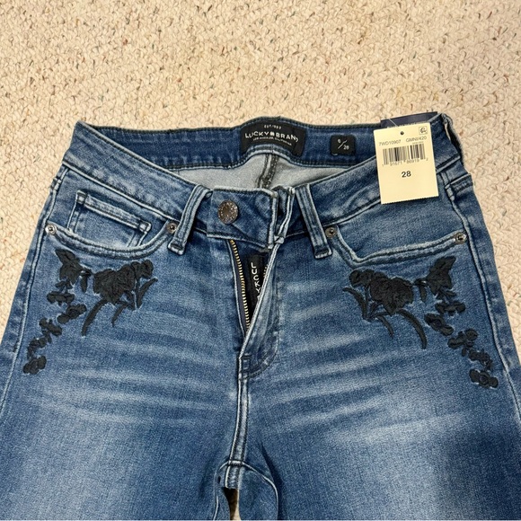 Lucky “Lolita Skinny” mid-rise jeans w/embroidery- size 6 (waist 28) - Picture 6 of 13
